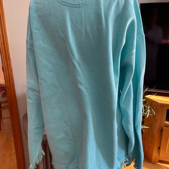 Sweatshirt beach coverup or just a great casual top - Picture 5 of 14